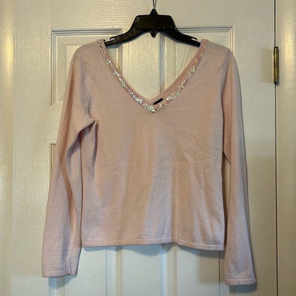 Pink Gap V-Neck Sweater - Picture 1 of 7